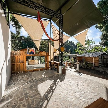 Unicorn Reborn - Peaceful Rentals سان ماركوس لا لاغونا المظهر الخارجي الصورة